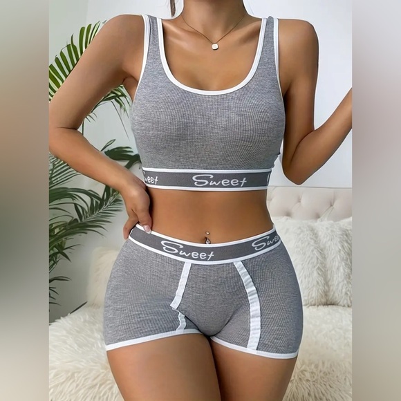 Grey/White High-Performance Sport Bra & Panty Set - Picture 5 of 5